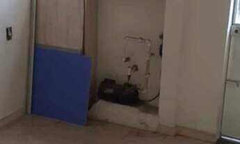 Imagem 7: Alugo casa na rua Isaías Em Madureira serve res ou empresa