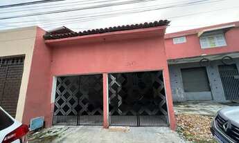 Imagem: Aluga-se casa primeiro andar-São João