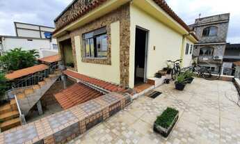 Imagem 2: Madureira (próx Tem Tudo) Casa Independente Garagem Varandão Sala 2Qt (1Ste) Coz Bh Área