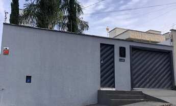 Imagem: Casa Sozinha no lote (reformada) próximo