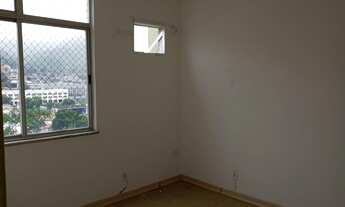 Imagem 6: Apto de frente, em boas condições e com a documentação podendo aceitar financiamento