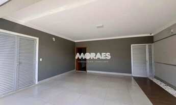 Imagem 2: Casa com 4 quartos, 1 suíte à venda, 360 m² por R$ 1.100.000 - Quinta Raniei Green - Bauru