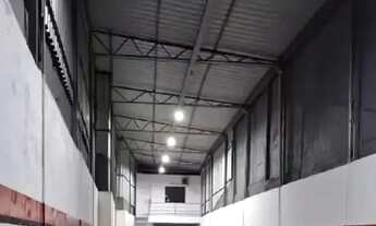 Imagem 2: Galpão Centro Galpão / depósito com 5 vagas na garagem