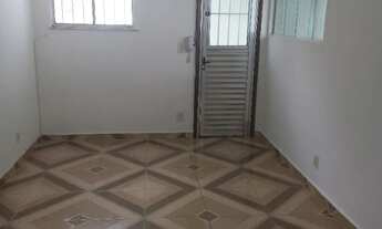 Imagem: Aluga se Apartamento Amplo Kitnet em Vila