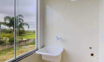 Imagem 7: Descubra seu novo lar em Florianópolis: apartamento semimobiliado com excelente localizaçã