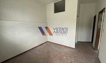 Imagem 3: Casa comercial disponível para locação próximo ao Centro e ao lado de uma grande rede de a