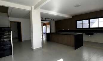 Imagem 6: Sobrado para aluguel e venda tem 390 metros quadrados com 4 quartos em Jardins Paris - Goi