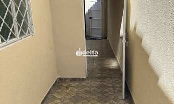 Imagem 3: Casa disponível para venda no bairro Cidade Jardim em Uberlândia-MG