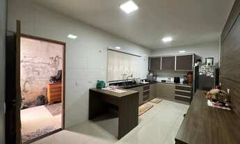 Imagem 7: Sobrado para Venda no Colina Verde, localizado na cidade de Maringá/PR