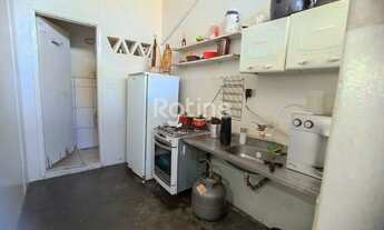 Imagem 6: Terreno 400m² com construção e estrutura pronta para galpão Bairro Nossa Senhora Aparecida