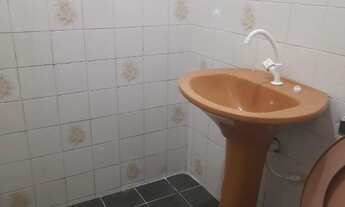 Imagem 4: Kitnet tipo casa, sala cozinha, banheiro e área externa coberta