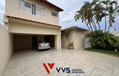 Imagem: Sobrado para venda tem 381 metros quadrados