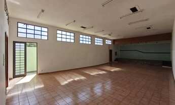 Imagem 3: Imóvel Comercial para Venda em São Carlos, Vila Carmem, 2 banheiros