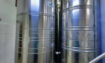 Imagem 4: Industria de Cachaça Cachaçaria com Canavial em Produção Aparecida de Goiânia Pronta para