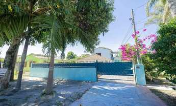 Imagem 3: Casa espaçosa no Laranjal com 3 quartos, 2 banheiros, garagem para 2 carros, piscina e ar