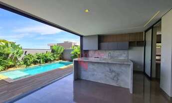 Imagem 4: Casa de Alto Padrão à Venda de 03 Quartos sendo todos Suítes no Bairro Vila do Golf em Rib