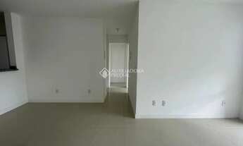 Imagem 4: Imóvel para aluguel possui 100 metros quadrados com 3 quartos em Pantanal - Florianópolis