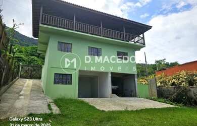 Imagem 6: Casa para venda em Praia Da Lagoinha de 540.00m² com 3 Quartos, 1 Suite e 5 Garagens