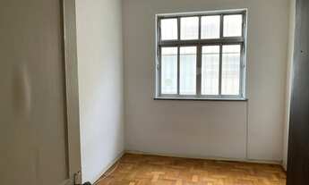 Imagem 2: Gávea 2 qts dependências completa armários embutidos comércio farto 2 lances de escadas d