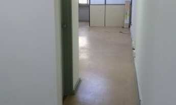 Imagem 2: Excelente sala comercial na Av. Rio Branco. em prédio de ótimo padrão