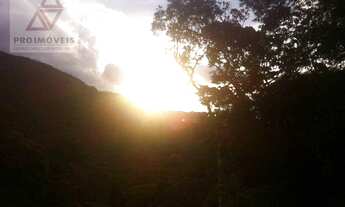 Imagem 3: Linda casa com vista para as montanhas