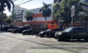 Imagem 2: Oportunidade. debruçado no Largo da segunda- feira