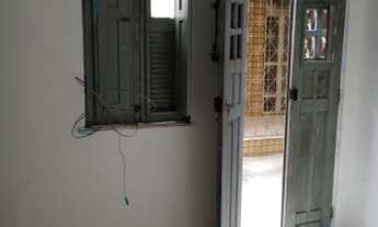 Imagem 5: Casa para venda possui 40metros quadrados com 2 quartos em Caminho de Areia - Salvador - B