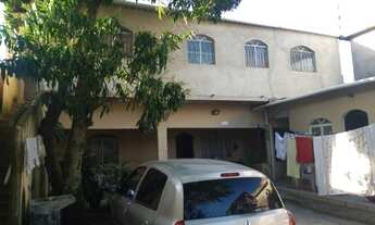 Imagem: Casa e grande terreno comercial e residencial