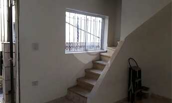 Imagem 6: Parada Inglesa sobrado de vila fechado