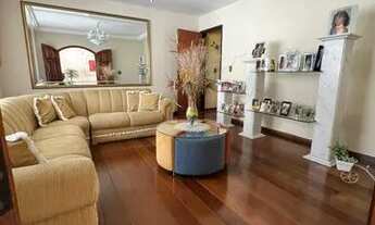 Imagem 6: CASA COM 3 QUARTOS, 3 ANDARES, 2 VAGAS NO CENTRO