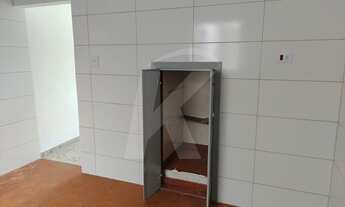 Imagem 6: Sobrado independente com 2 quartos, sala, cozinha e 2 banheiros