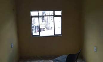 Imagem 2: Aluga-se kitnet Casa com 1 dormitório