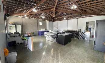 Imagem 3: Alugo Galpão / depósito com 4 vagas na garagem