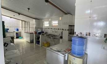 Imagem 6: Alugo Galpão / depósito com 4 vagas na garagem