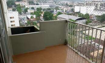 Imagem 4: Apto de frente, em boas condições e com a documentação podendo aceitar financiamento