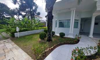 Imagem 3: Casa de condomínio para aluguel possui 280 metros quadrados com 4 quartos