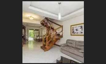 Imagem 2: Sobrado para venda possui 222 metros quadrados com 3 quartos em Ipanema - Porto Alegre - R