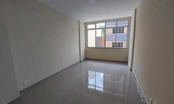 Imagem: Apto Centro, frente, amplo, reformadíssimo