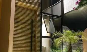 Imagem 2: Casa-4, sendo uma suíte closet, Condomínio localizado na Artemia Pires