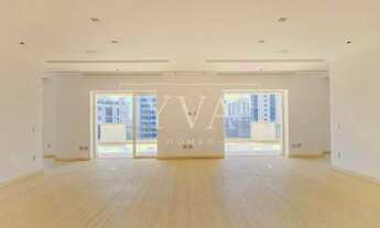 Imagem 3: Luxuoso em frente a praça Pereira Coutinho na Vila Nova Conceição com 539 m² I 4 Suítes