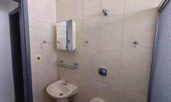 Imagem 4: Casa para Aluguel com 2 Dormitórios e 2 Vagas na Rua Alexandre Fávero