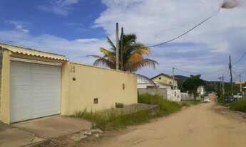 Imagem: Casa com Amplo Quintal - terreno de 360
