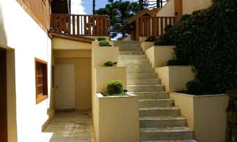 Imagem 2: Casa para Venda em Campos do Jordão, Jardim Manancial, 7 dormitórios, 4 suítes, 2 banheiro