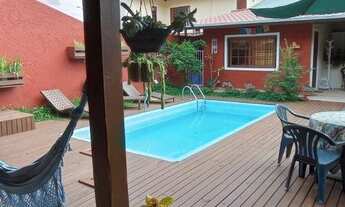 Imagem: Linda Casa no Itacorubi com 4 Suítes e