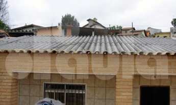 Imagem 2: Imóvel todo reformado na Vila Scarpelli, quintal com churrasqueira