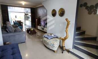 Imagem 3: Sobrado Geminado para Venda em Joinville, Glória, 3 dormitórios, 1 suíte, 2 banheiros, 2 v