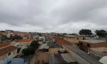 Imagem: Terreno com 10m de frente, 42m lateral