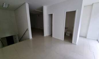 Imagem 3: Prédio com 185m, excelente localização em Nazaré!