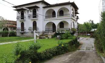 Imagem: Casa de 02 pavimentos com elevador, 2.000