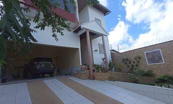 Imagem: Casa para venda tem 365 metros quadrados